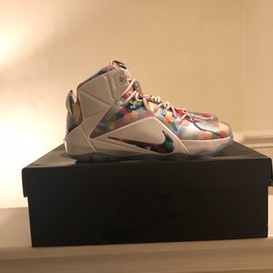 Lebron 12 EXT ‘Prism’